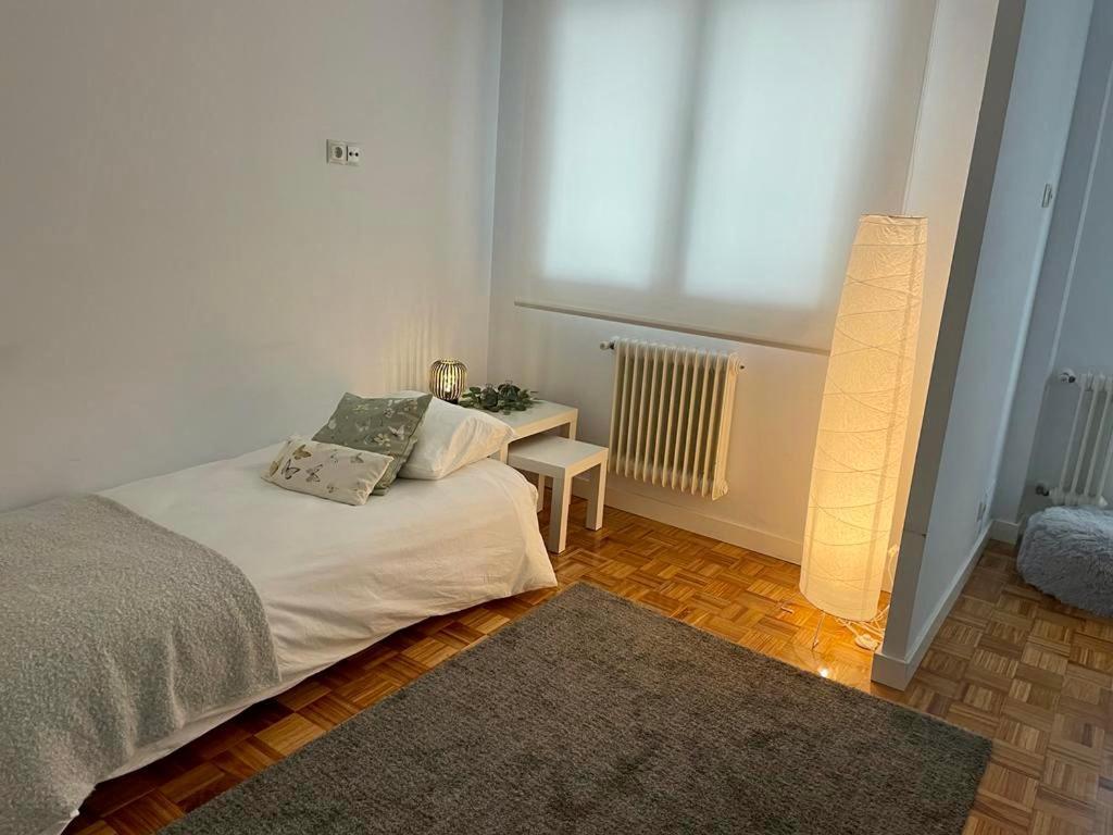 Apartamento Vivienda en el centro histórico con garaje Oviedo Exterior foto