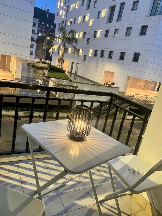 Apartamento Vivienda en el centro histórico con garaje Oviedo Exterior foto