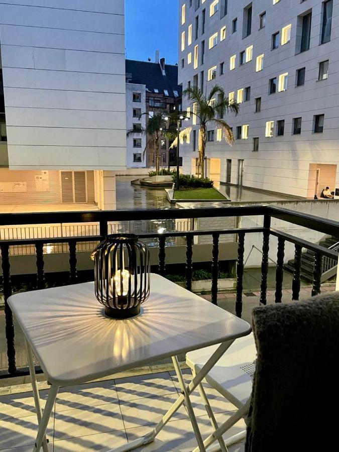Apartamento Vivienda en el centro histórico con garaje Oviedo Exterior foto