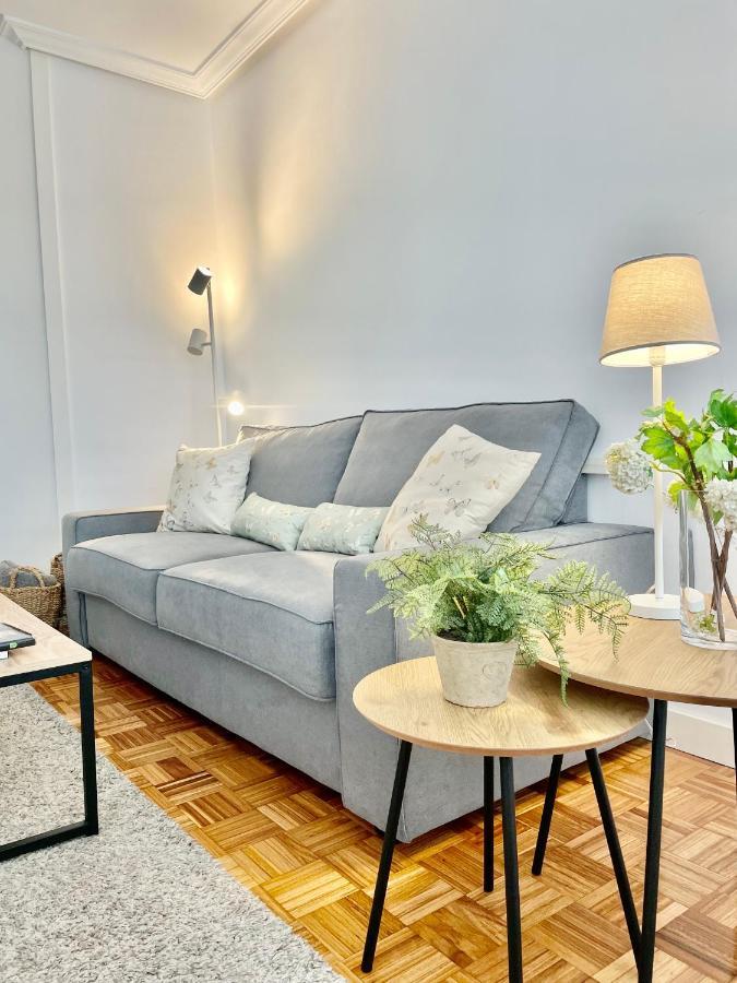 Apartamento Vivienda en el centro histórico con garaje Oviedo Exterior foto