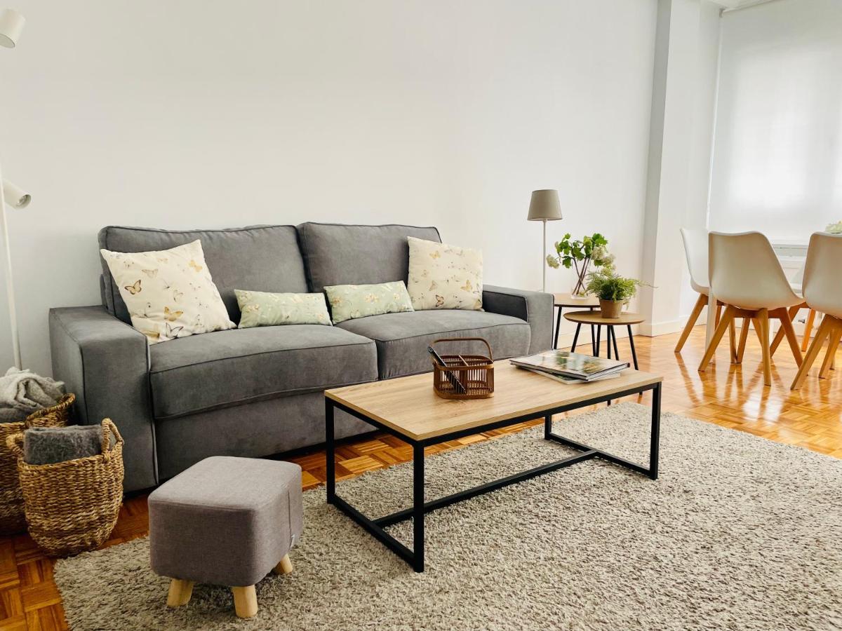 Apartamento Vivienda en el centro histórico con garaje Oviedo Exterior foto
