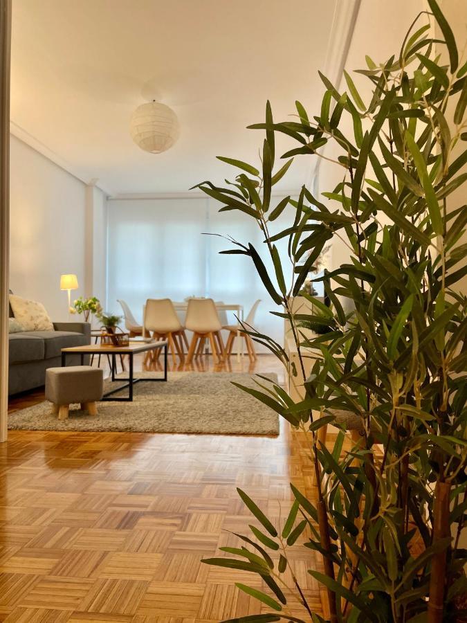 Apartamento Vivienda en el centro histórico con garaje Oviedo Exterior foto